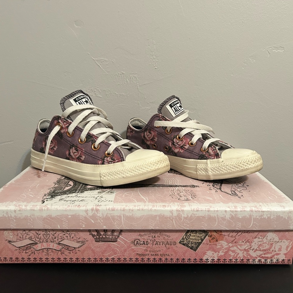 Converse Low Top Sneakers - Cream & Pink Floral - Picture 2 of 6